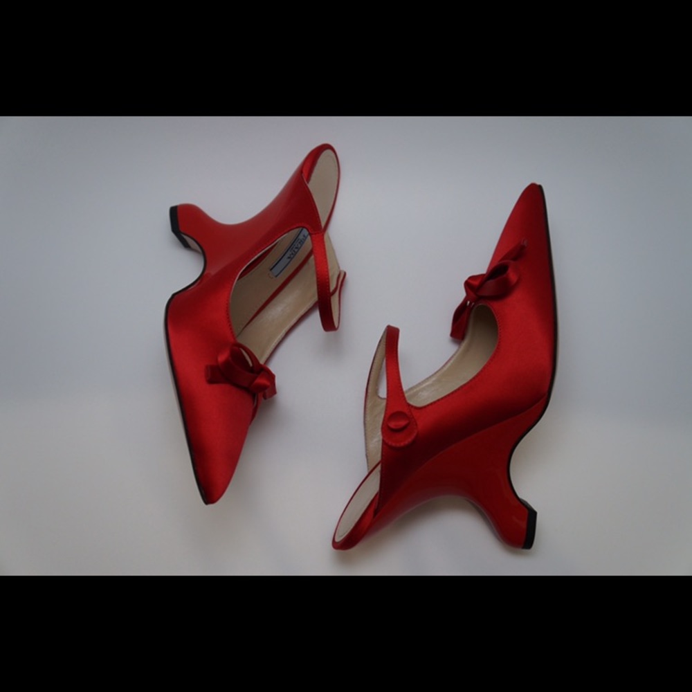 Prada Pumps - Picture 5 of 8